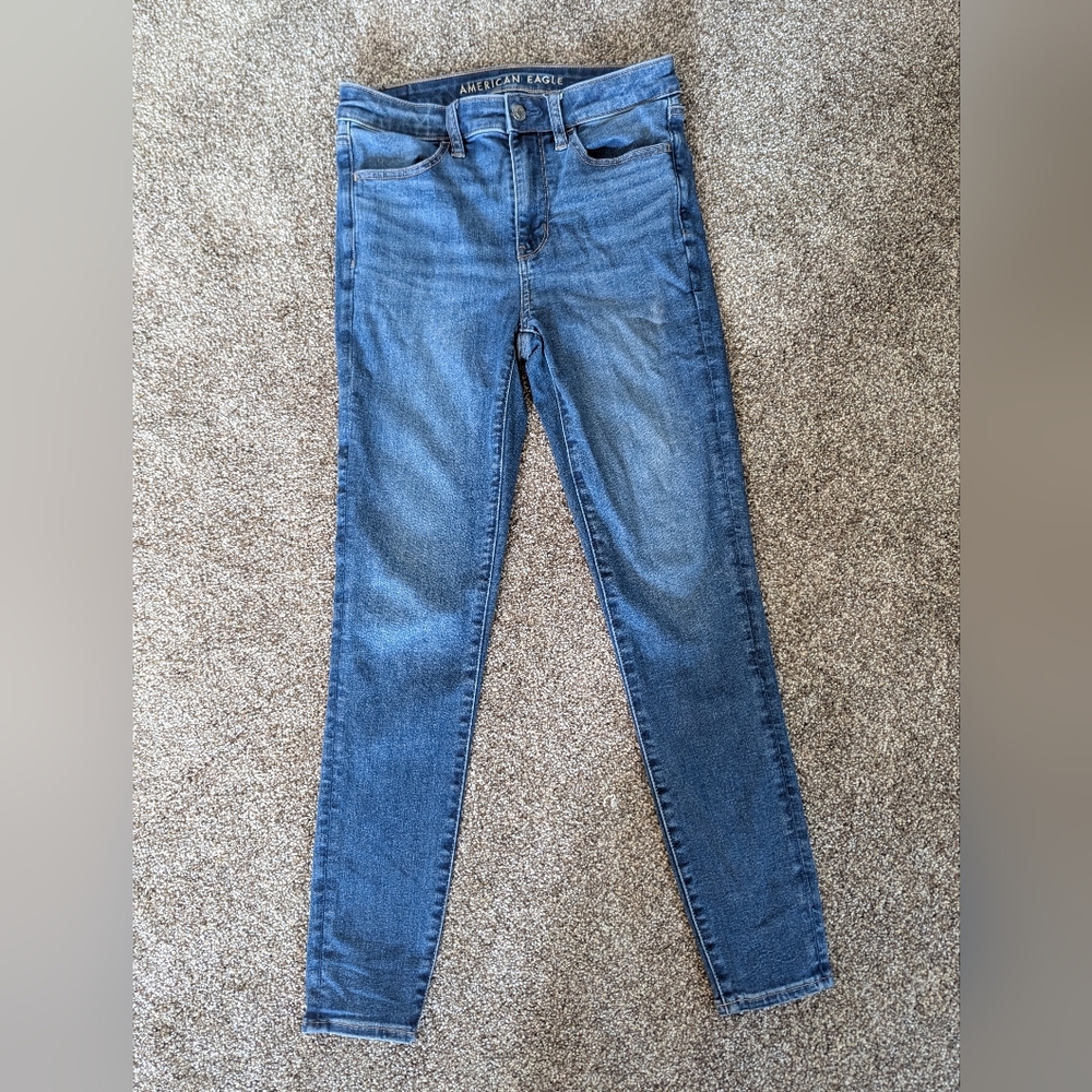 American Eagle Women's High-Rise Jegging | Size 6 | Gently Used